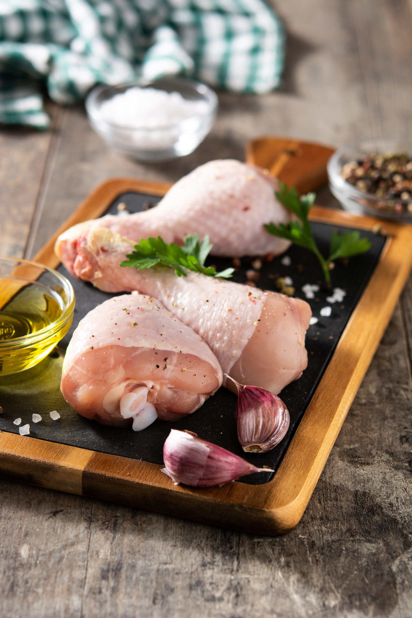 Exportações de carne de frango mantêm ritmo positivo e crescem 2,2% em abril